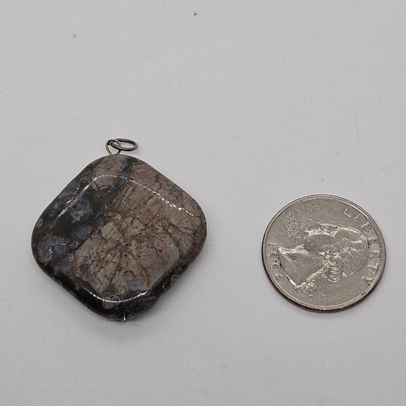 blue rhyolite polished stone pendant - Picture 3 of 3